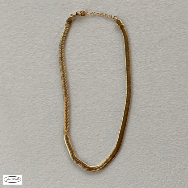 Three M Necklace 