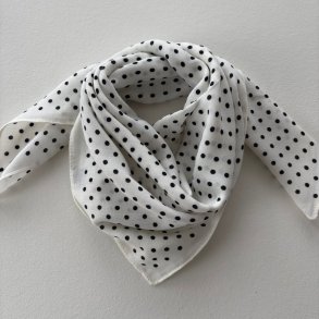 THREE M Scarves dots white