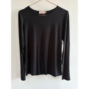 WILTO Aura shirt plain black