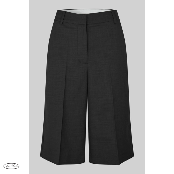 SF Sharo long shorts black