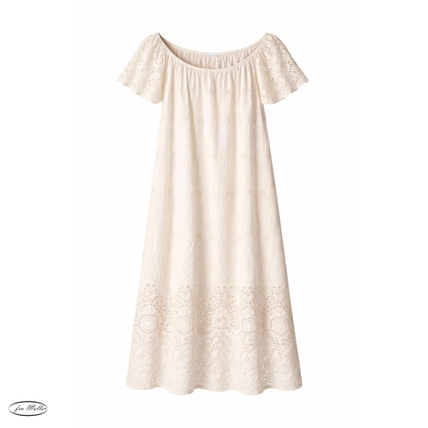 Lisbeth Merrild kjole sand hul m�nster