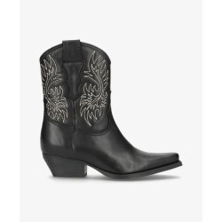 Phenumb Cowboystvle Nellie 