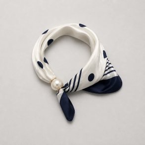 Merrild t�rkl�de med magnet navy dots